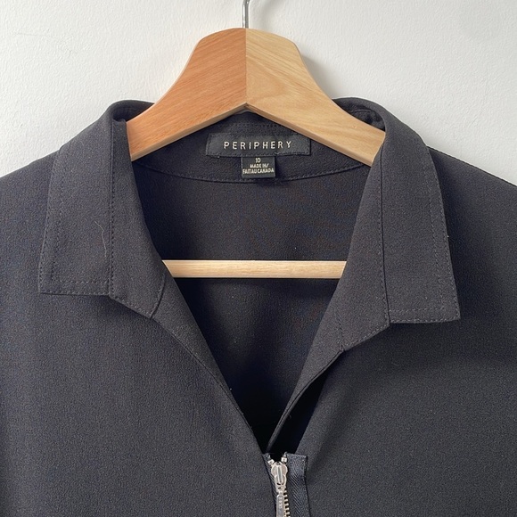 Periphery longsleeve black zip blouse top shirt collar made in Canada size 10 - Picture 2 of 9